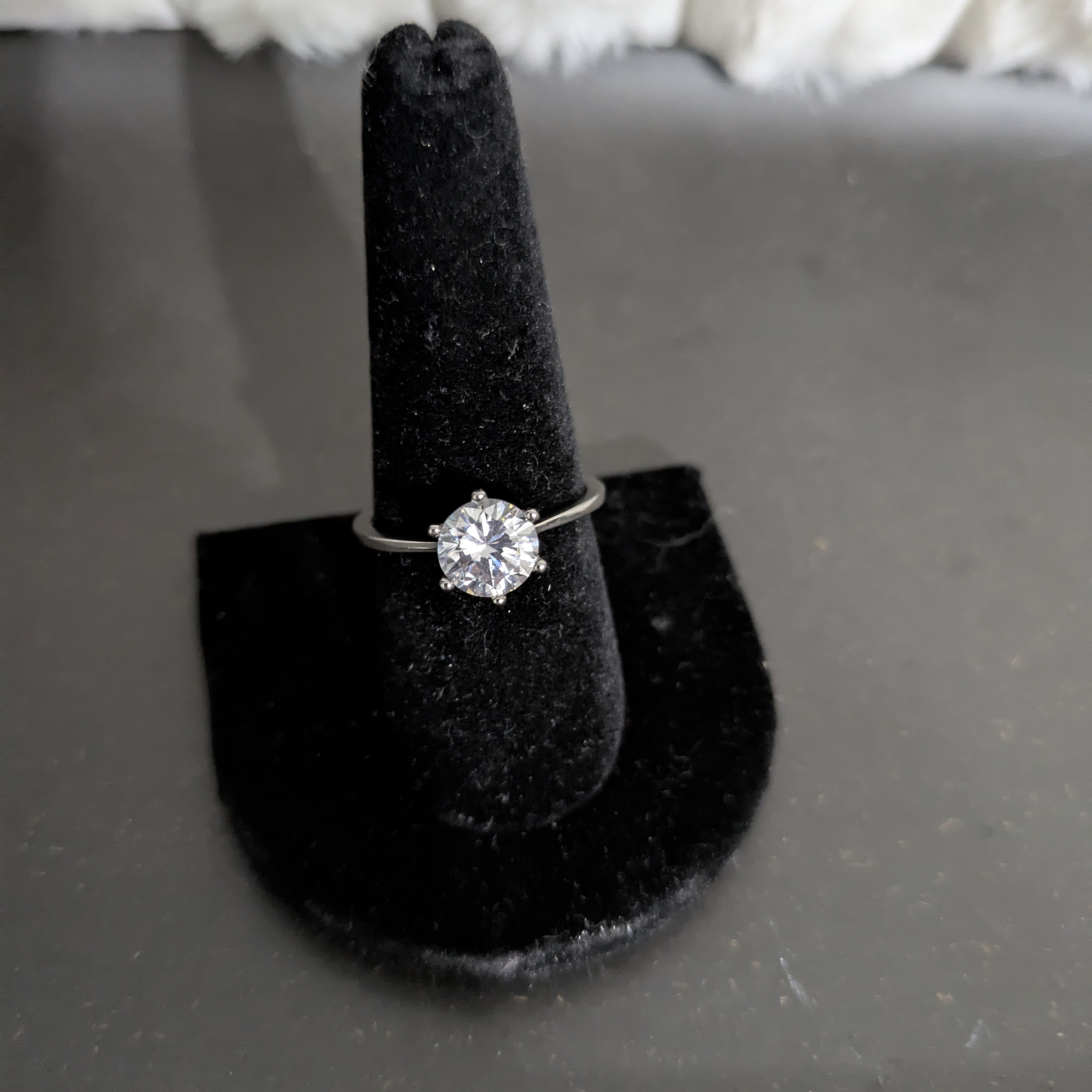 Elegant Sterling Silver Ring With Clear Gemstone